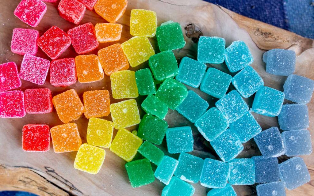CBD Gummies vs Capsules: Which Is More Effective?